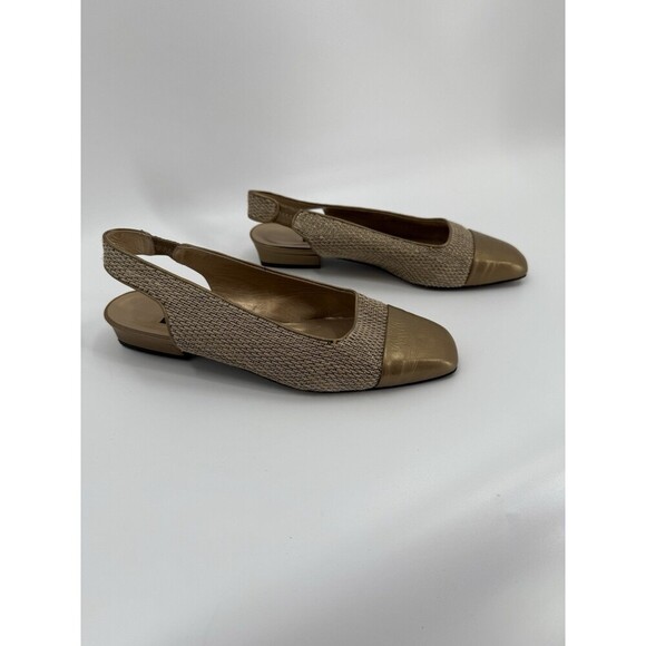 Vintage Stuart Weitzman Gold Shimmer Basket Weave Square Toe Heels Pumps Size 7 - Picture 4 of 12